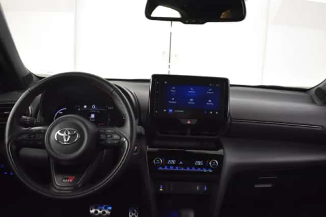 Toyota Yaris Cross (2023) thumbnail 4