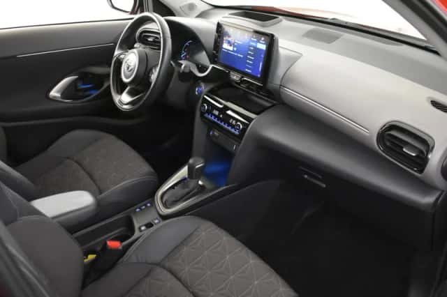 Toyota Yaris Cross (2022) thumbnail 3