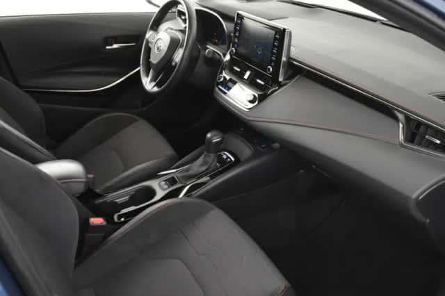 Toyota Corolla (2022) thumbnail 3