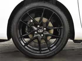 Toyota Yaris (2019) thumbnail 17