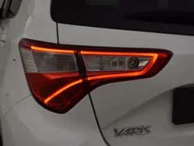 Toyota Yaris (2019) thumbnail 18