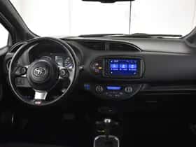 Toyota Yaris (2019) thumbnail 4