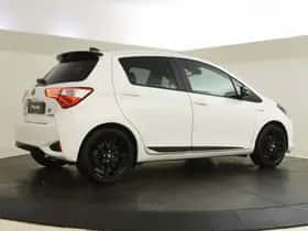 Toyota Yaris (2019) thumbnail 5