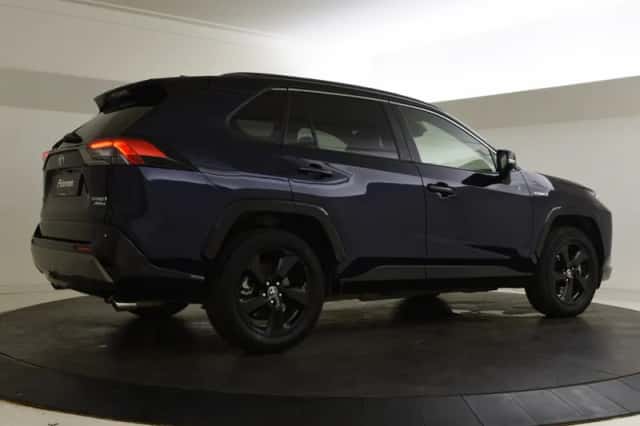 Toyota RAV4 (2022) thumbnail 6