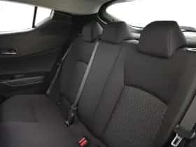 Toyota C-HR (2022) thumbnail 12