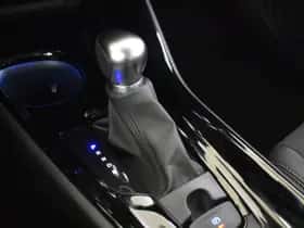 Toyota C-HR (2022) thumbnail 24
