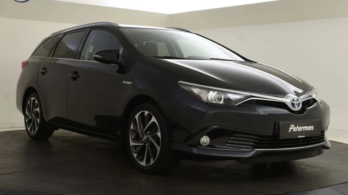 Toyota Auris (2015) — foto 1