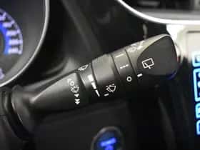 Toyota Auris (2015) thumbnail 15