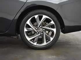 Toyota Auris (2015) thumbnail 26