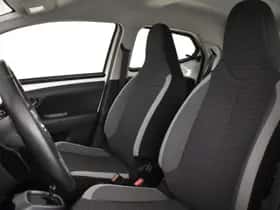 Toyota Aygo (2019) thumbnail 13