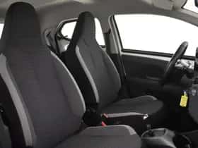 Toyota Aygo (2019) thumbnail 3