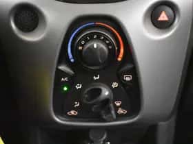 Toyota Aygo (2019) thumbnail 23