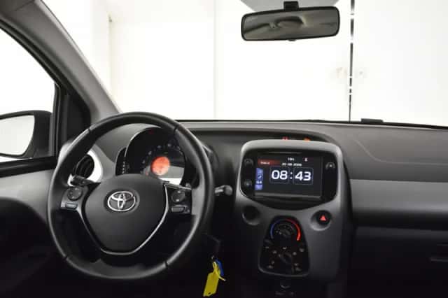 Toyota Aygo (2019) thumbnail 4