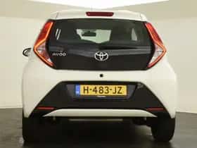 Toyota Aygo (2019) thumbnail 8
