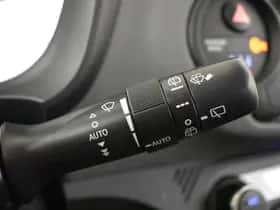 Toyota Yaris (2016) thumbnail 23