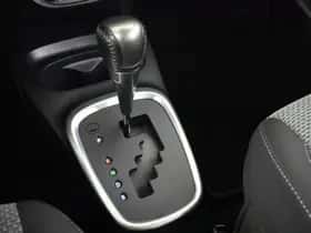Toyota Yaris (2016) thumbnail 25