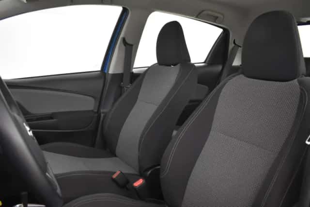 Toyota Yaris (2016) thumbnail 4