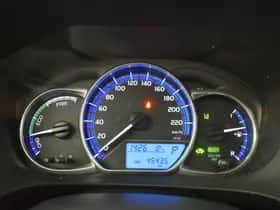 Toyota Yaris (2016) thumbnail 10
