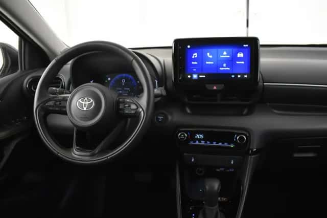 Toyota Yaris (2025) thumbnail 3
