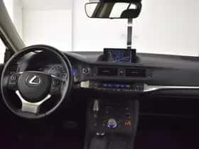 Lexus CT (2019) thumbnail 4
