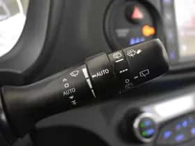 Toyota Yaris (2020) thumbnail 15
