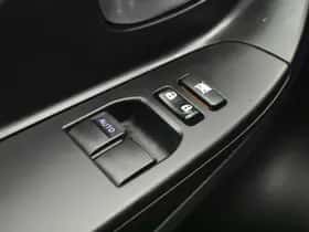 Toyota Yaris (2020) thumbnail 21
