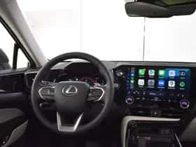 Lexus NX (2024) thumbnail 3