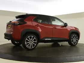 Toyota Yaris Cross (2023) thumbnail 2