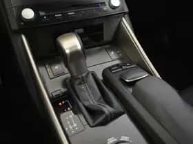 Lexus IS (2015) thumbnail 20