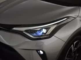 Toyota C-HR (2023) thumbnail 15