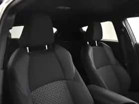 Toyota C-HR (2023) thumbnail 4