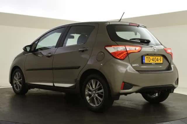 Toyota Yaris (2018) thumbnail 6