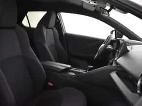 Toyota C-HR (2024) thumbnail 3