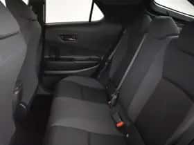 Toyota C-HR (2024) thumbnail 10