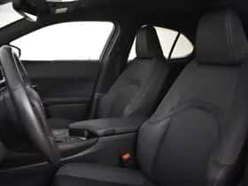 Lexus UX (2024) thumbnail 9
