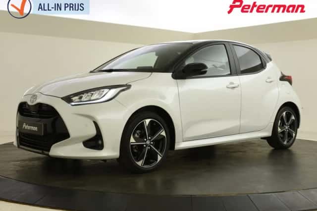 Toyota Yaris (2024) thumbnail 1