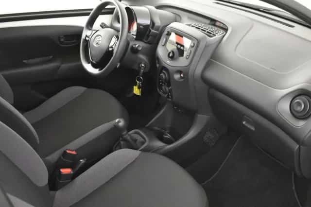 Toyota Aygo (2020) thumbnail 3