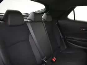 Toyota C-HR (2024) thumbnail 16