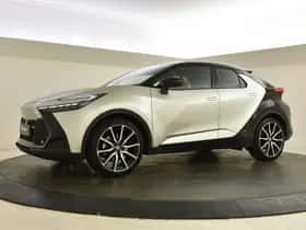 Toyota C-HR (2024) thumbnail 3