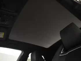 Toyota C-HR (2024) thumbnail 37