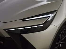 Toyota C-HR (2024) thumbnail 7