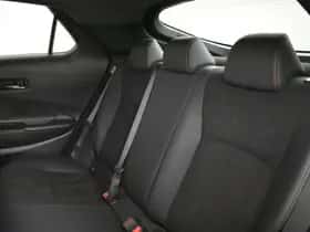 Toyota C-HR (2024) thumbnail 9