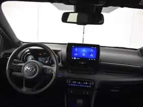 Toyota Yaris (2023) thumbnail 3