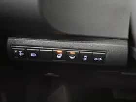 Toyota Corolla (2022) thumbnail 17