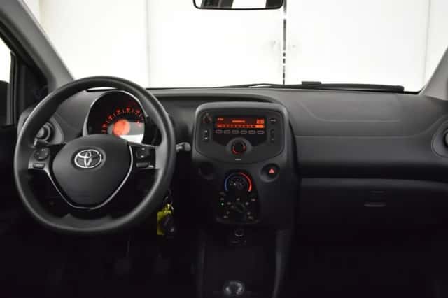 Toyota Aygo (2020) thumbnail 4