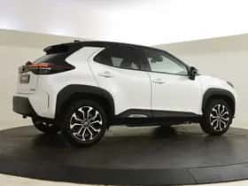 Toyota Yaris Cross (2022) thumbnail 2
