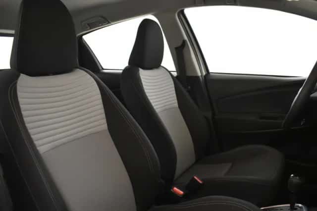 Toyota Yaris (2018) thumbnail 3