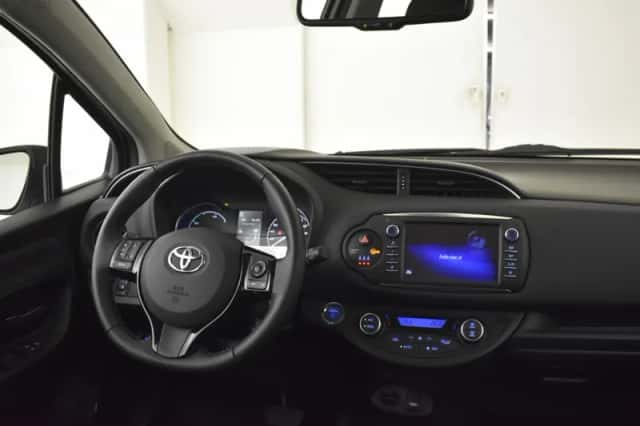 Toyota Yaris (2018) thumbnail 4