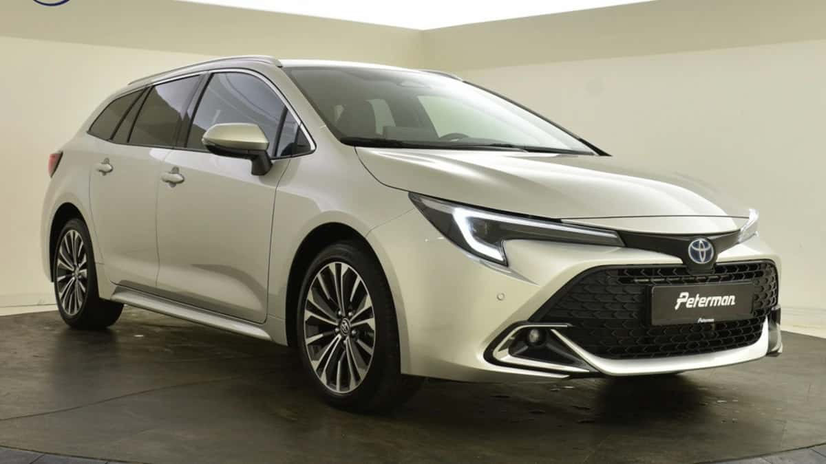 Toyota Corolla (2024) — foto 1