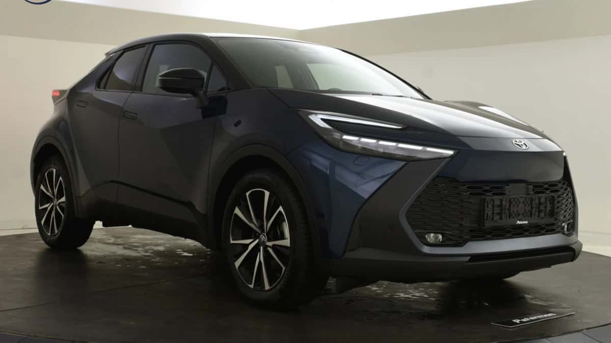 Toyota C-HR (2024) — foto 1